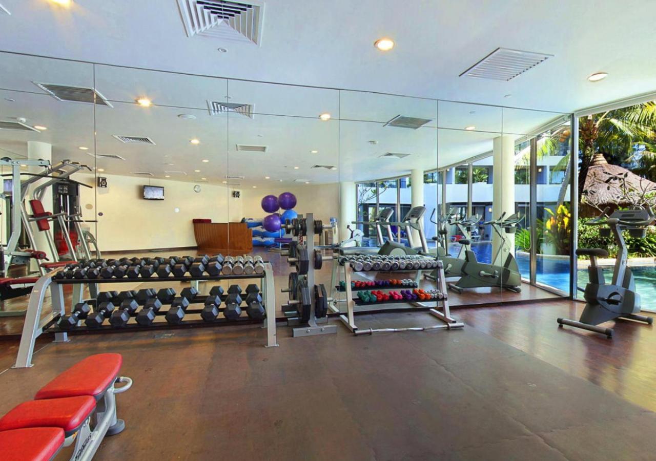 Hard Rock Hotel Penang Batu Feringgi Exteriér fotografie The gym at the hotel